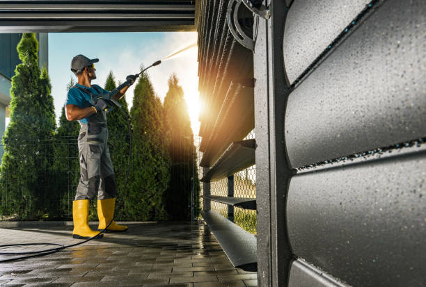Best Commercial Building Pressure Washing  in Middle River, MD