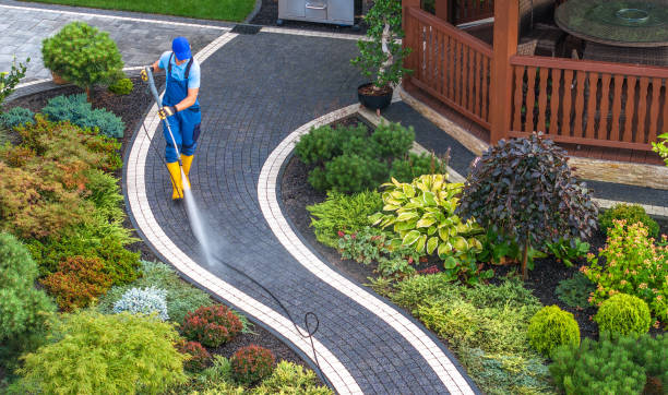 Best Garage Pressure Washing  in Middle River, MD